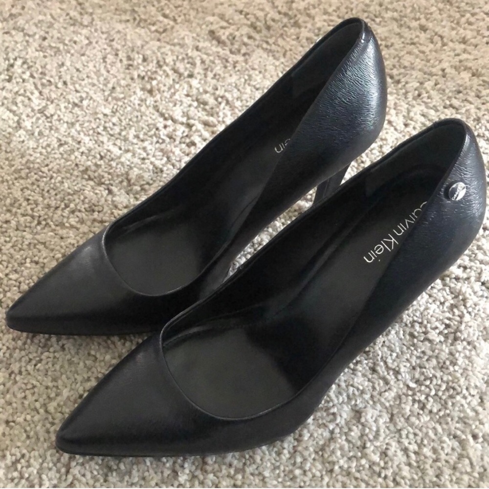 Calvin Klein Brady Black pumps